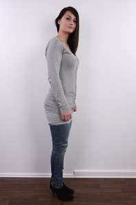 4. Download full pics of Diana (18) from czechcasting.com