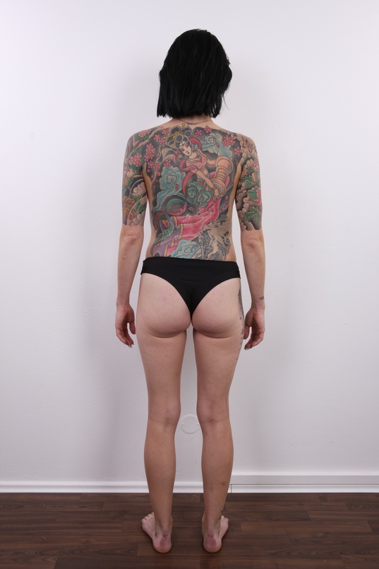 13. Download full pics of Lucie (29) from czechcasting.com