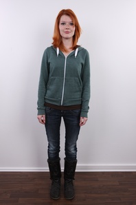 2. Download full pics of Lucie (21) from czechcasting.com