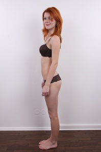 9. Download full pics of Lucie (21) from czechcasting.com