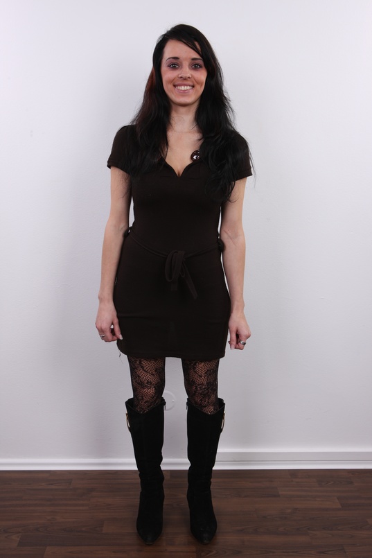 2. Download full pics of Maria (21) from czechcasting.com