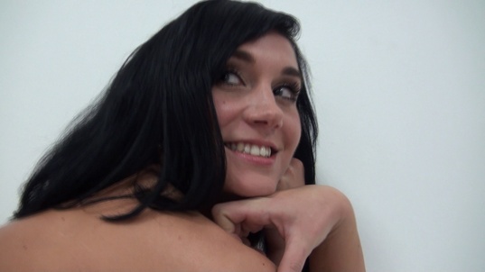 8. Download full pics of Lucie (25) from czechcasting.com