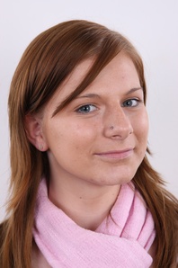 1. Download full pics of Sabrina (18) from czechcasting.com