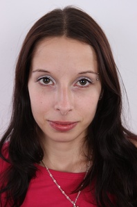 1. Download full pics of Nikol (21) from czechcasting.com