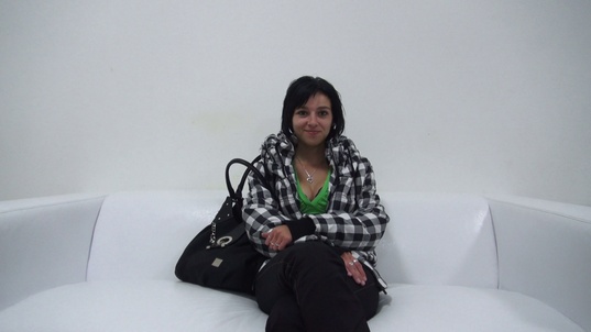 1. Download full pics of Michaela (21) from czechcasting.com