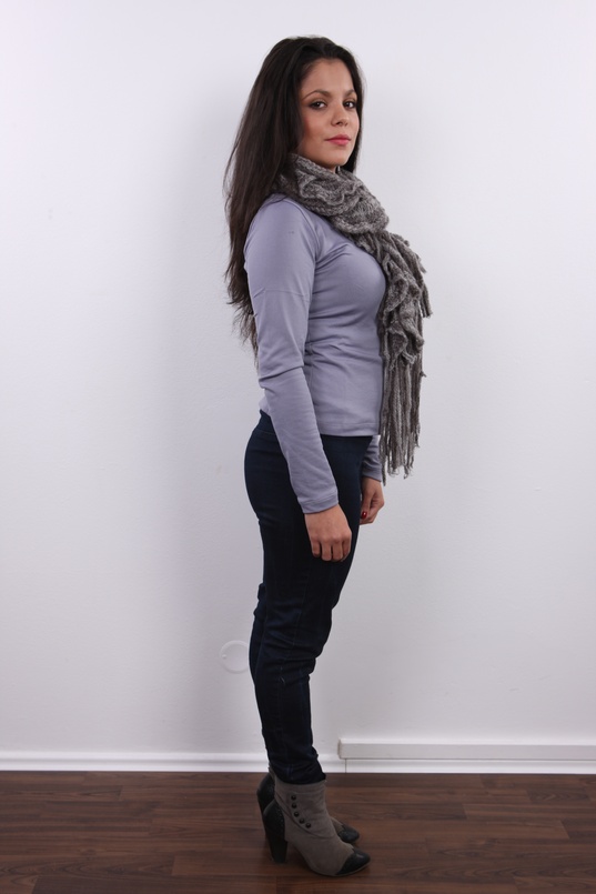 3. Download full pics of Martina (21) from czechcasting.com