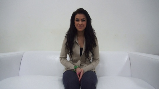 1. Download full pics of Alexandra (19) from czechcasting.com