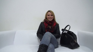 1. Download full pics of Erika (20) from czechcasting.com