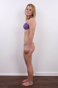 5. Download full pics of Erika (20) from czechcasting.com