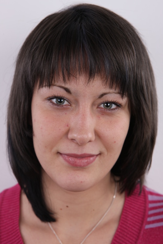 1. Download full pics of Nikola (19) from czechcasting.com