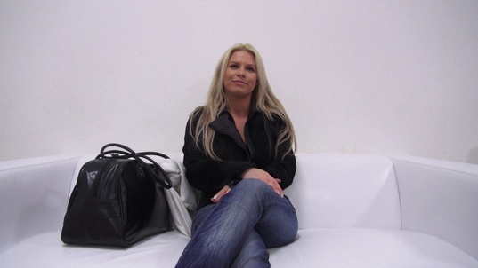 1. Download full pics of Katerina (28) from czechcasting.com