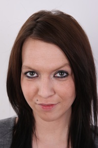 1. Download full pics of Lucie (19) from czechcasting.com