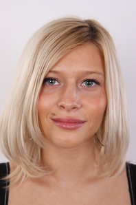 1. Download full pics of Barbora (22) from czechcasting.com