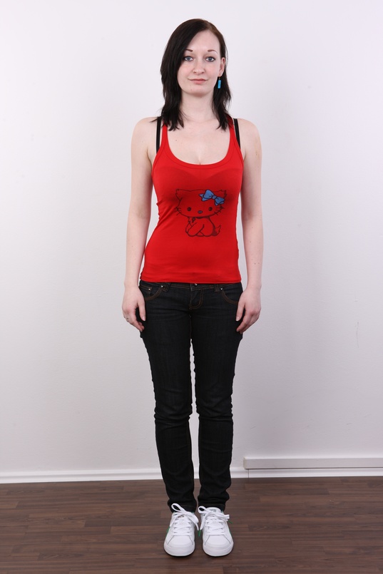 2. Download full pics of Lucie (22) from czechcasting.com