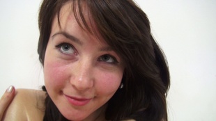 7. Download full pics of Anna (24) from czechcasting.com