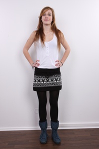 2. Download full pics of Dominika (18) from czechcasting.com