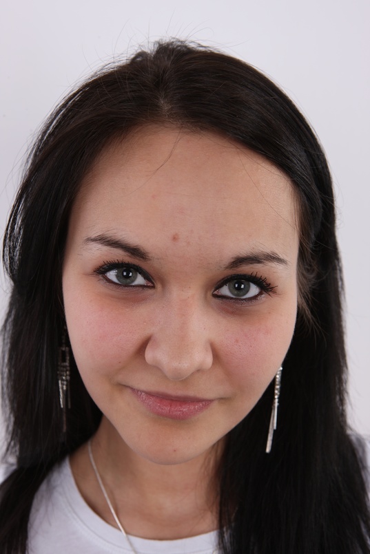 1. Download full pics of Barbora (20) from czechcasting.com