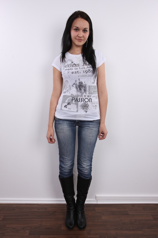 2. Download full pics of Barbora (20) from czechcasting.com