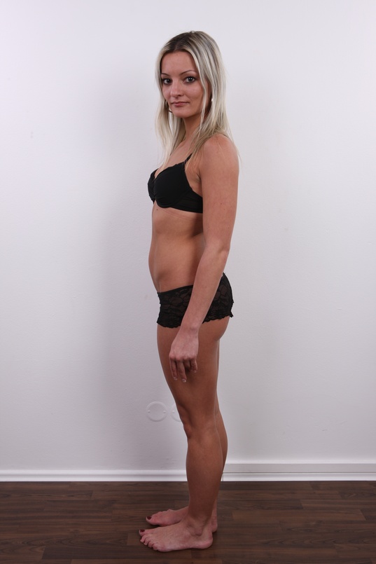 9. Download full pics of Petra (28) from czechcasting.com