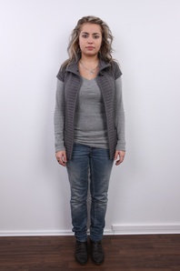 2. Download full pics of Jitka (22) from czechcasting.com