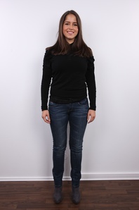 2. Download full pics of Andrea (24) from czechcasting.com