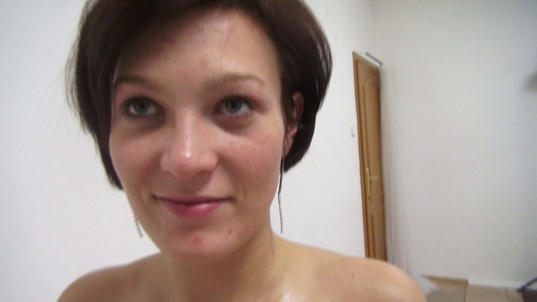 6. Download full pics of Helena (24) from czechcasting.com