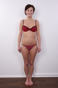 4. Download full pics of Helena (24) from czechcasting.com