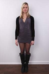 2. Download full pics of Tereza (22) from czechcasting.com