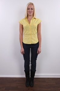 2. Download full pics of Michaela (27) from czechcasting.com