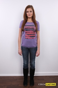 3. Download full pics of Magdalena (21) from czechcasting.com
