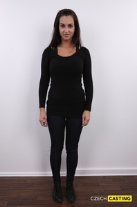 2. Download full pics of Andrea (26) from czechcasting.com