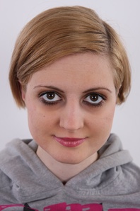 1. Download full pics of Lenka (22) from czechcasting.com