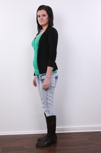 3. Download full pics of Lucie (18) from czechcasting.com