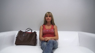 1. Download full pics of Katka (23) from czechcasting.com