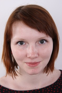 1. Download full pics of Tereza (21) from czechcasting.com