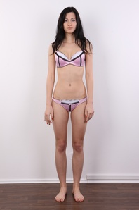 9. Download full pics of Jana (21) from czechcasting.com