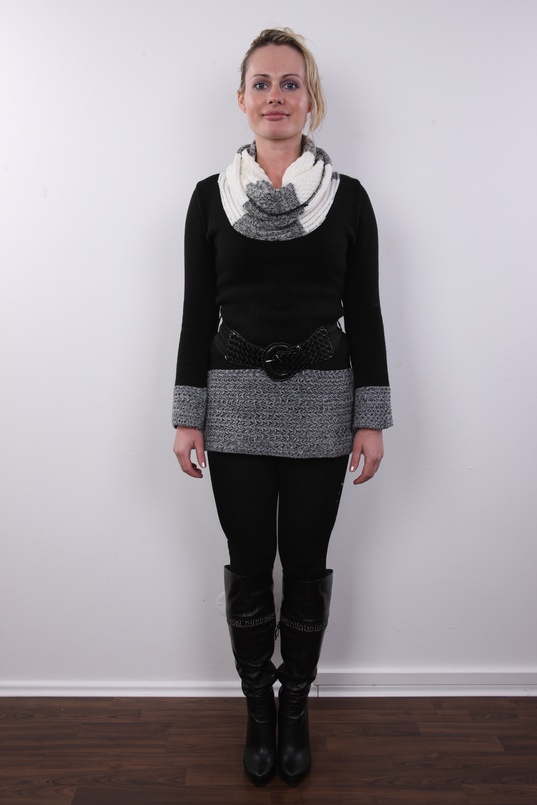 2. Download full pics of Renata (25) from czechcasting.com