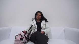 1. Download full pics of Gabriela (22) from czechcasting.com