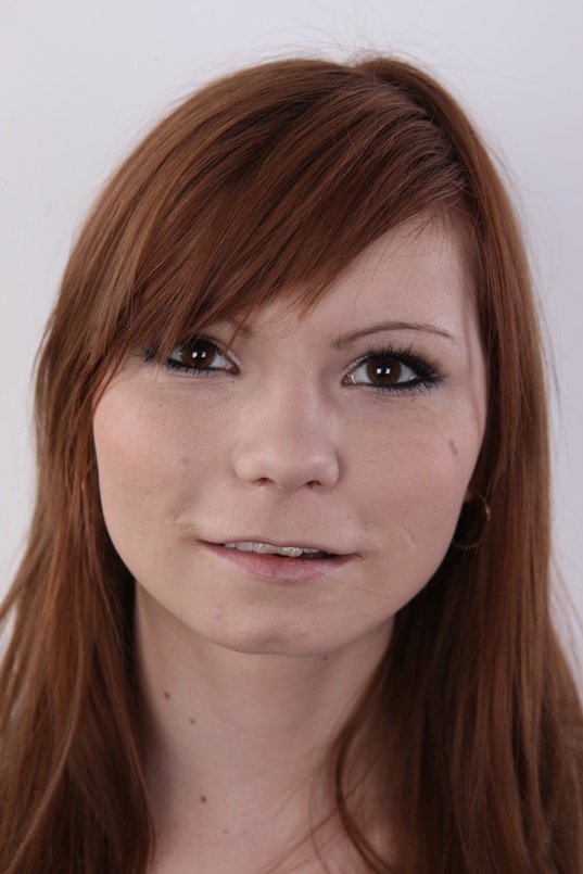 1. Download full pics of Milada (20) from czechcasting.com