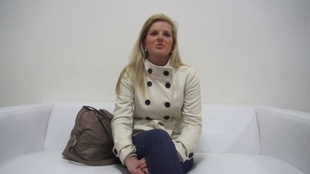 1. Download full pics of Tereza (20) from czechcasting.com