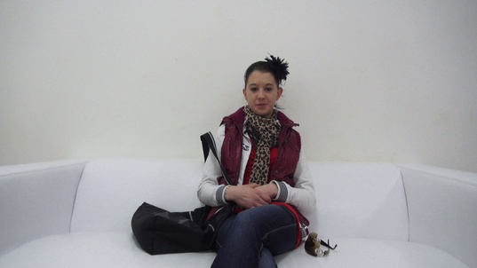 1. Download full pics of Andrea (18) from czechcasting.com