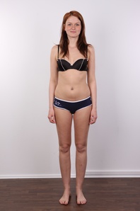 5. Download full pics of Adela (25) from czechcasting.com