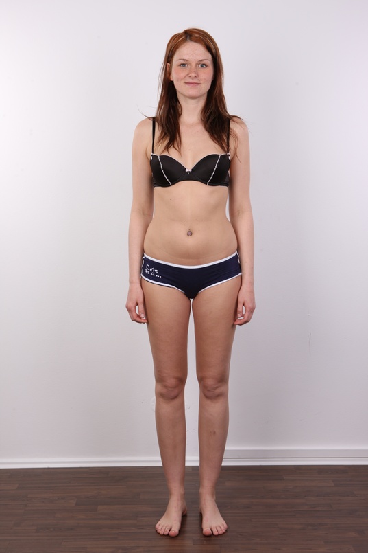 5. Download full pics of Adela (25) from czechcasting.com