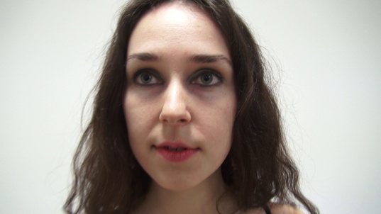 5. Download full pics of Eliska (26) from czechcasting.com