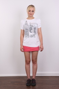 2. Download full pics of Irena (18) from czechcasting.com