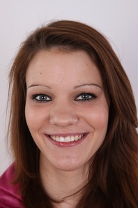 1. Download full pics of Radka (19) from czechcasting.com