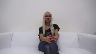 1. Download full pics of Gabriela (28) from czechcasting.com