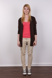 2. Download full pics of Tereza (18) from czechcasting.com