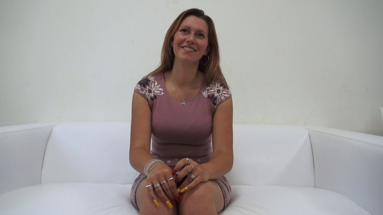 1. Download full pics of Romana (21) from czechcasting.com