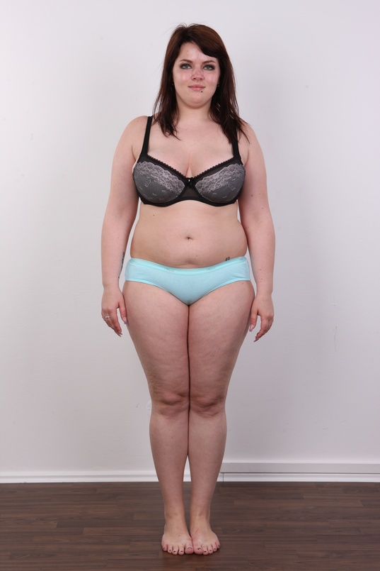 5. Download full pics of Katherina (18) from czechcasting.com